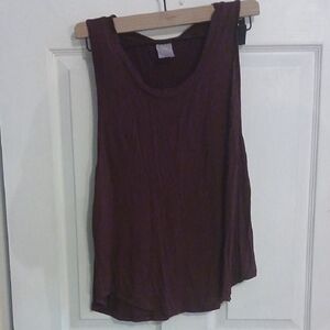 Uniqlo Red Sleeveless Tank Top